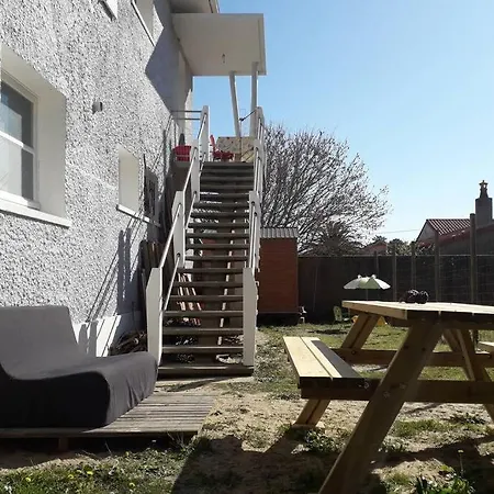 Grand Avec Jardin Promos En Juillet Location A La Semaine Samedi Au Samedi Ou Dimanche Au Dimanche